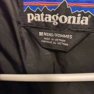 Like new Patagonia nano puff. Size Medium.
